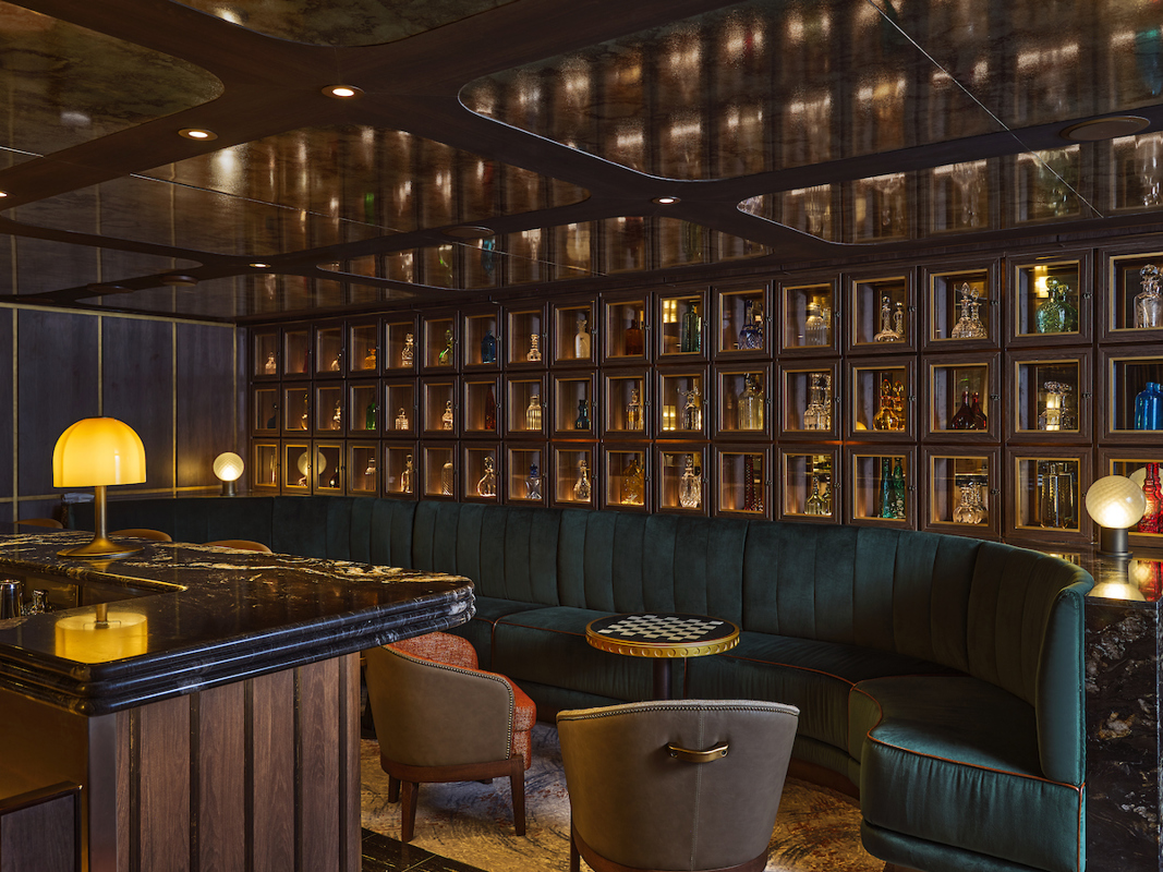 SilverSea Cruises Silver Moon S.A.L.T Bar 3.jpg