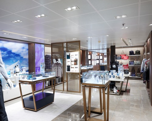 Silversea SILVER CLOUD Boutique 1.jpg