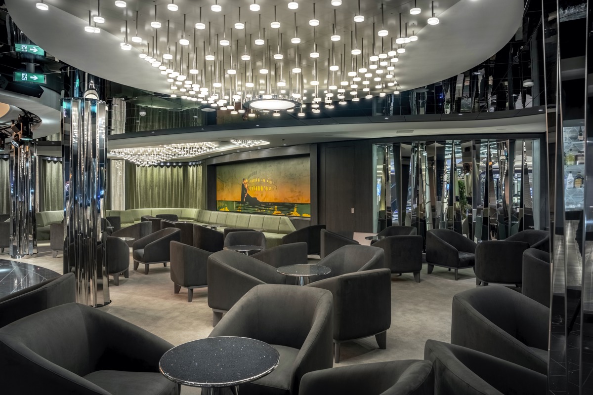 MSC Cruises MSC World Europa Dolce Vita Bar 2.jpg