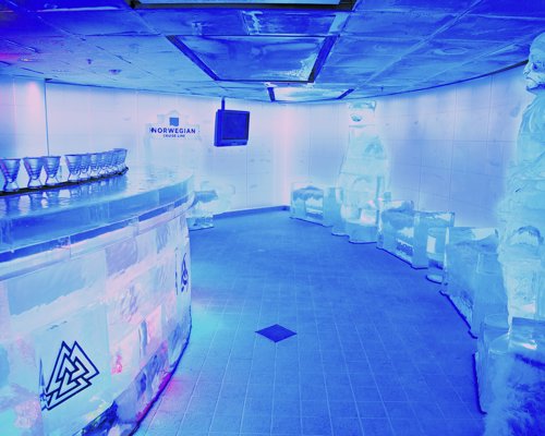 NCL Norwegian Epic Skyy Vodka Ice Bar 1.jpeg