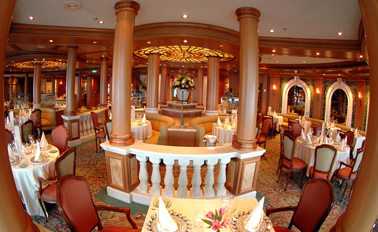 Princess Cruises Crown Princess Interior Sabatinis 2014.jpeg