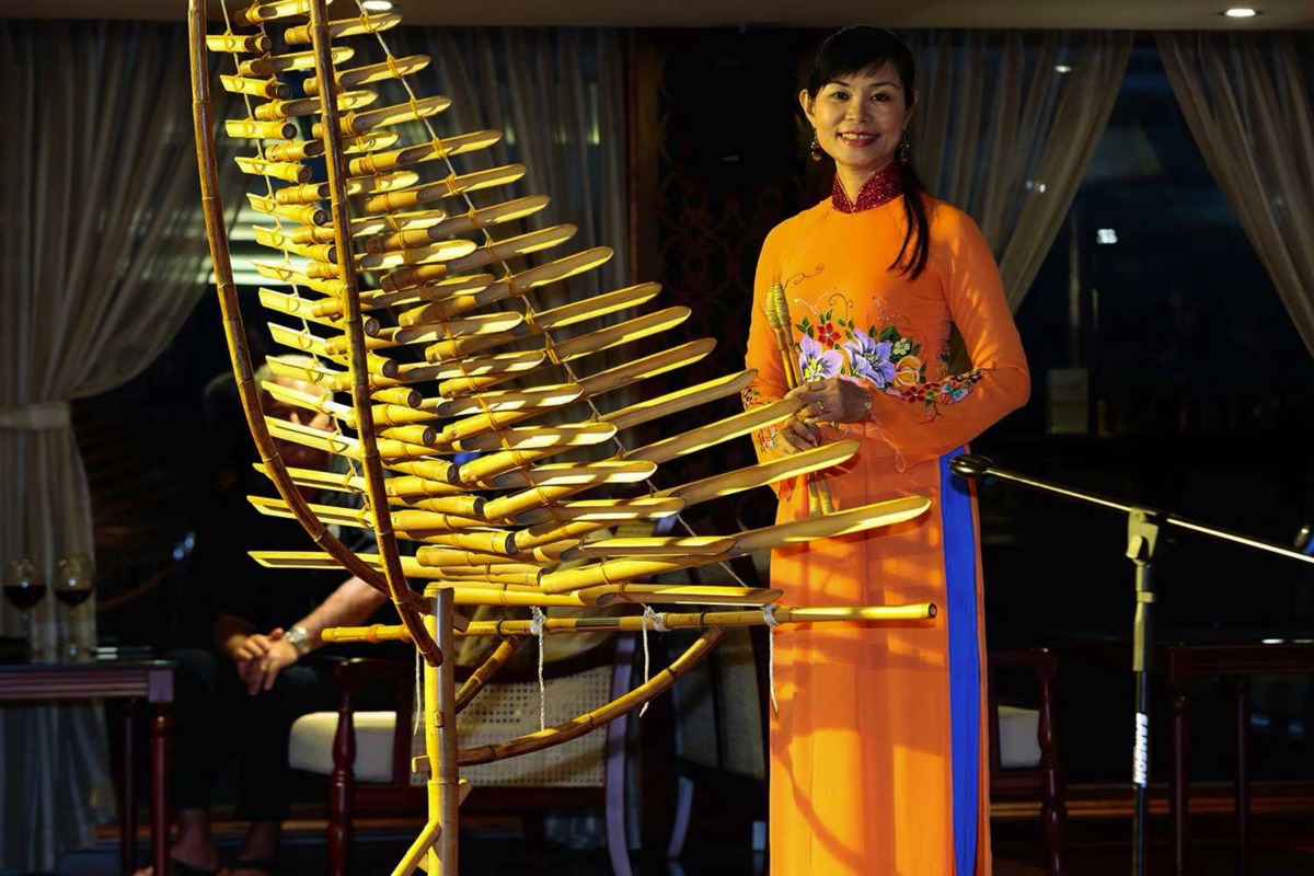 AmaWaterways, AmaDara, Folklore Entertainment.jpg