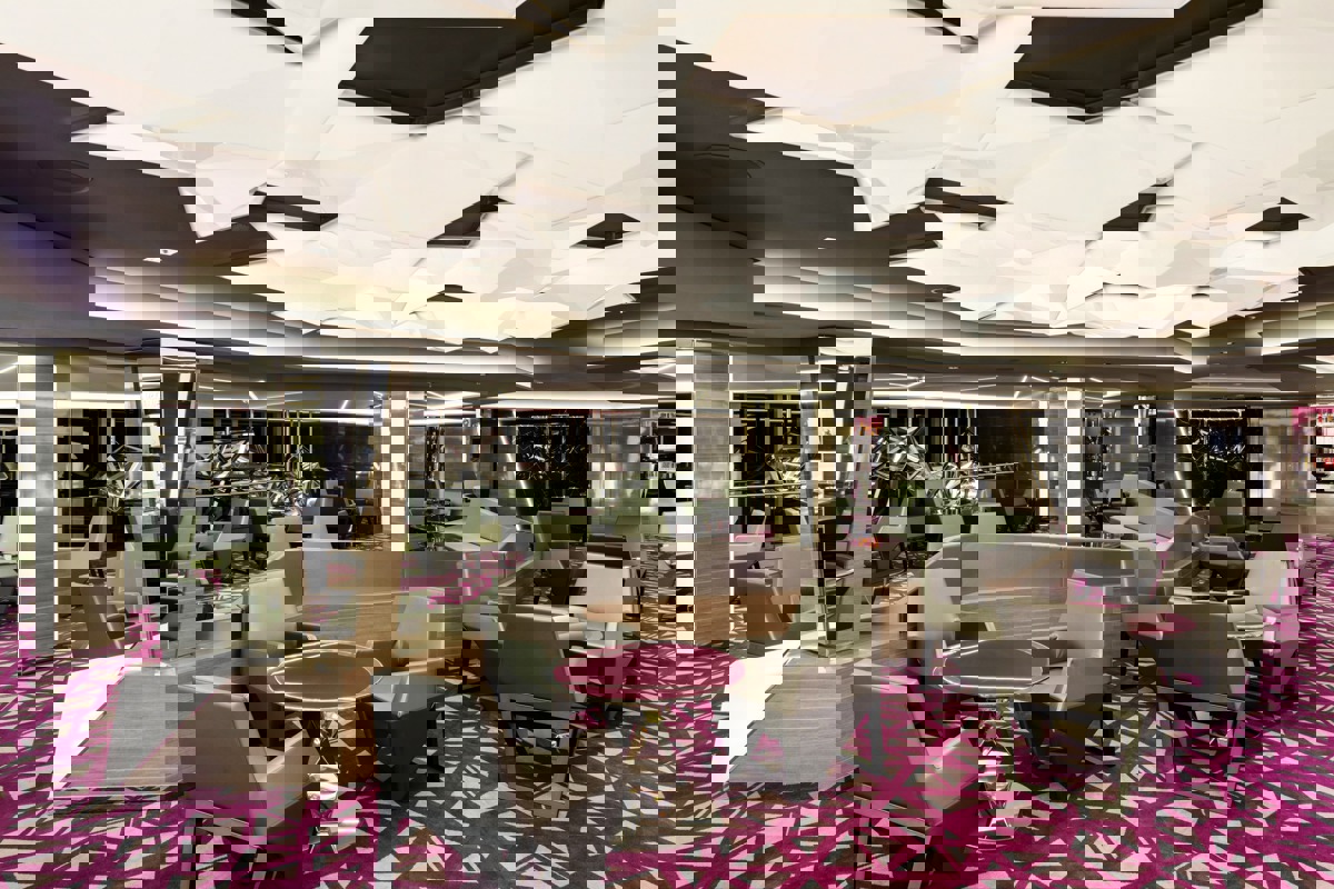 MSC Cruises MSC Grandiosa Champagne Bar 3.jpg