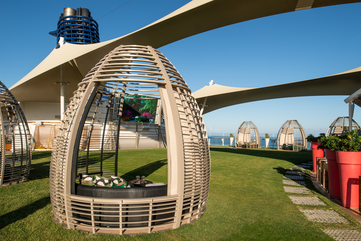 CEL Equinox Lawn Club 10