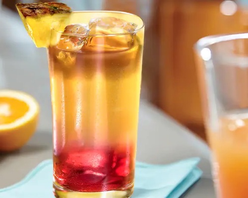 NCL Norwegian Prima Luna Bar.jpg