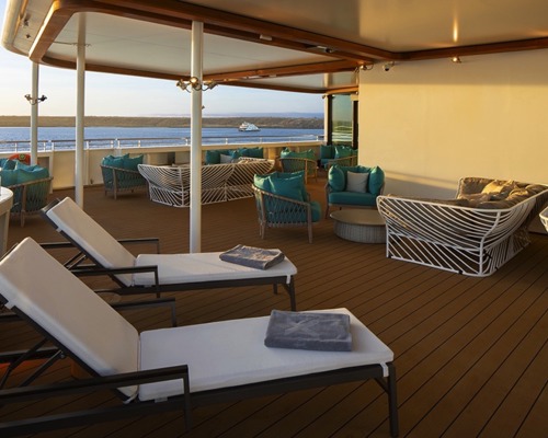 Celebrity Cruises Sunset Lounge 2.jpg