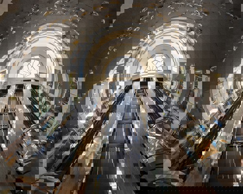 Regent Seven Seas Cruises - Seven Seas Mariner - Atrium.jpg