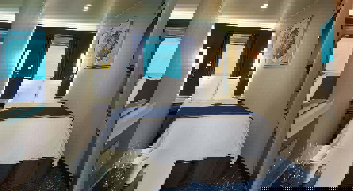 Norwegian Encore - Solo Oceanview 1.jpg