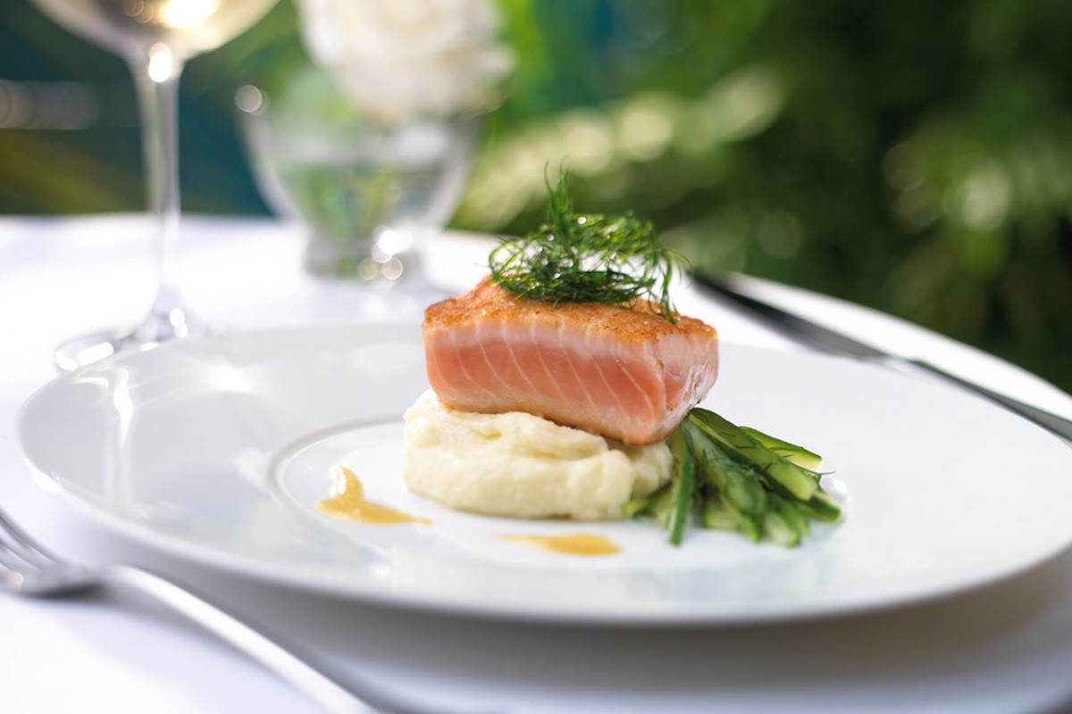 Royal Caribbean International Oasis of the Seas Dining img1.jpg