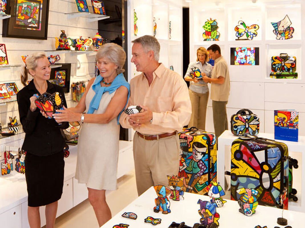 Royal Caribbean Independance of the seas Interior new art gallery.jpg