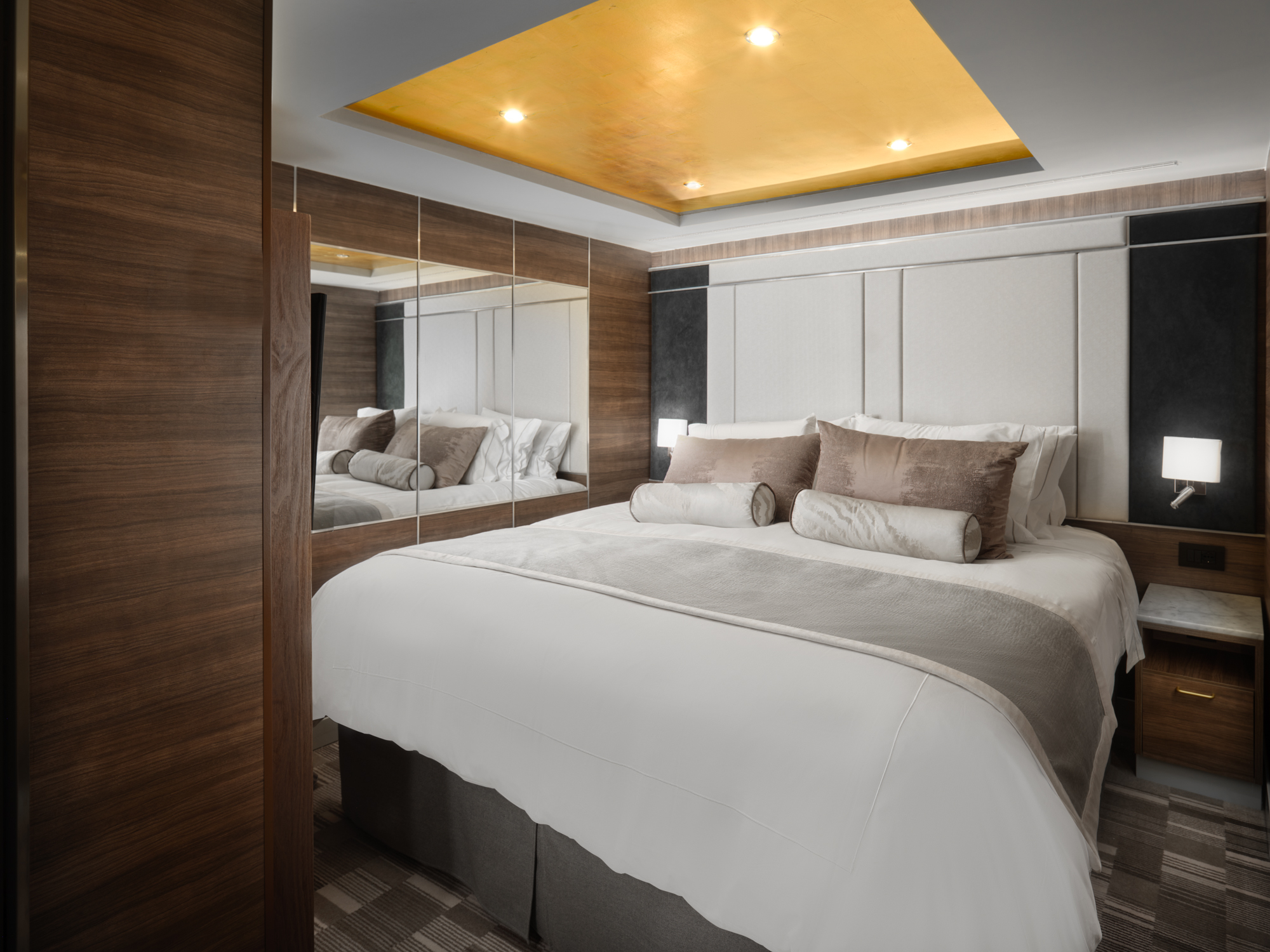 Aft-Facing Penthouse Suite with Large Balcony