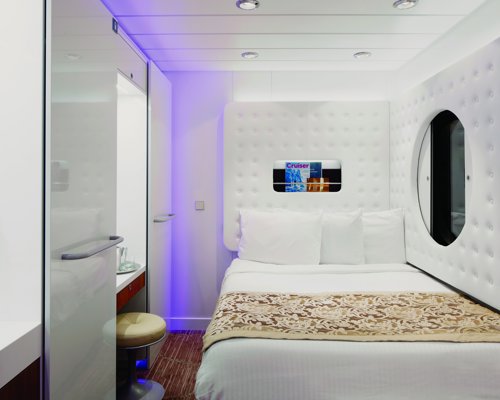 NCL Pride of America Studio.jpeg