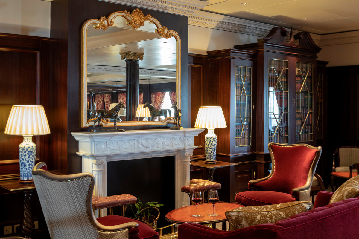 P&O Cruises Aurora Andersons 1.jpg