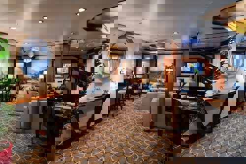 Royal Suite - 1 Bedroom