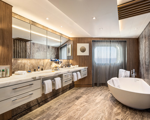 Oceania Cruises A-Class Vista Suite 0.jpg