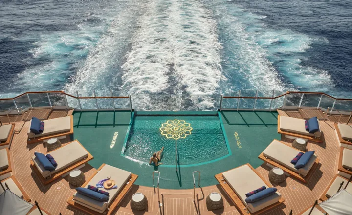 Astern Pool & Bar
