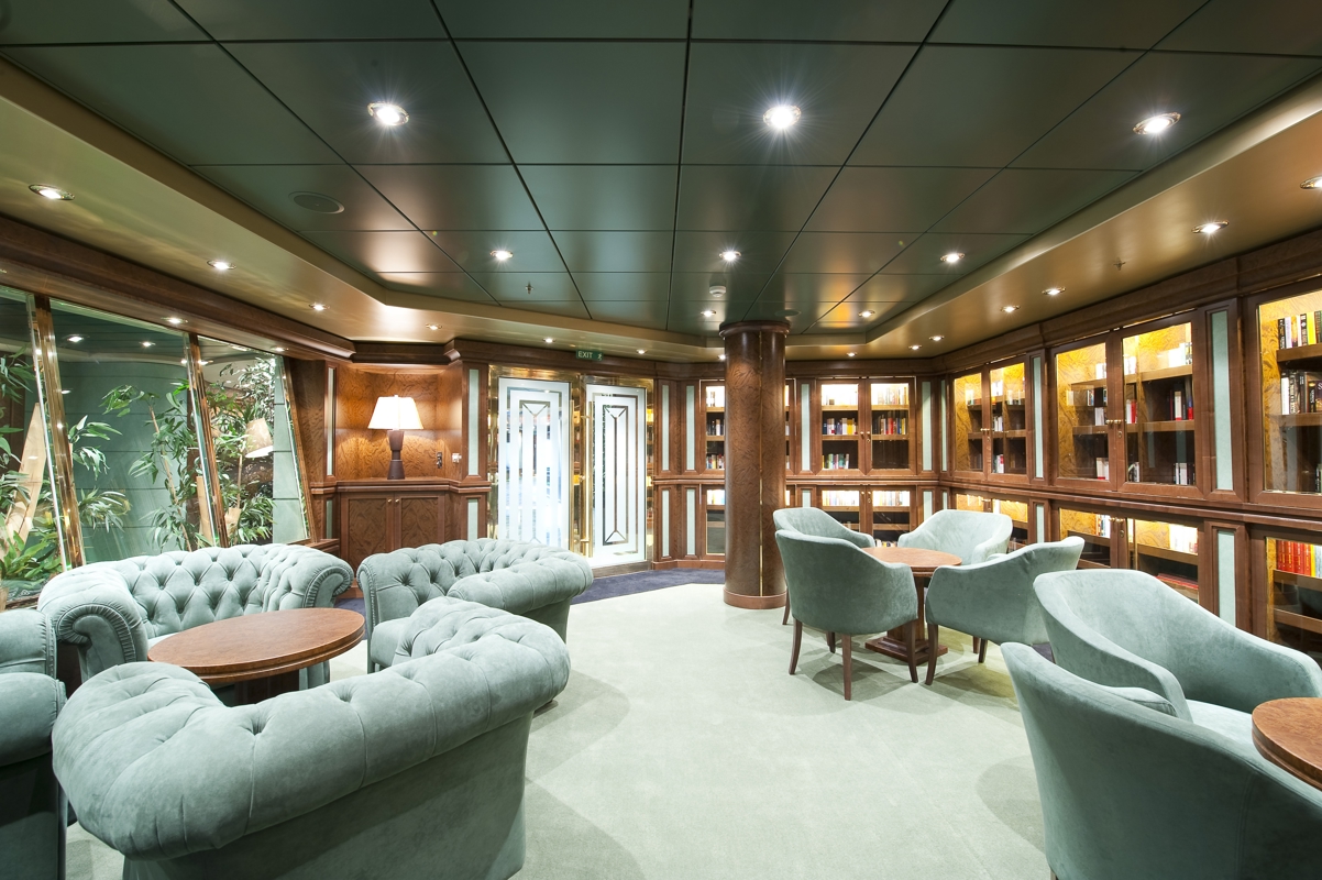 MSC Cruises MSC Magnifica Library 1.jpg