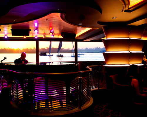 P&O Cruises Azura Planet.jpg