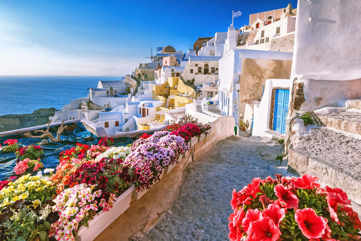 Shutterstock 632387108 Santorini