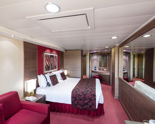 MSC Cruises MSC Magnifica Suite 2.jpg
