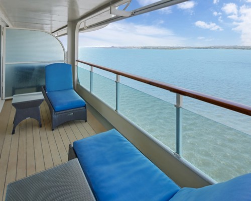 RCI Grandeur of the Seas - Owners Suite 3.jpg