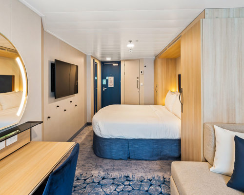 RCI Wonder of the Seas Central Park View Balcony 1.jpeg