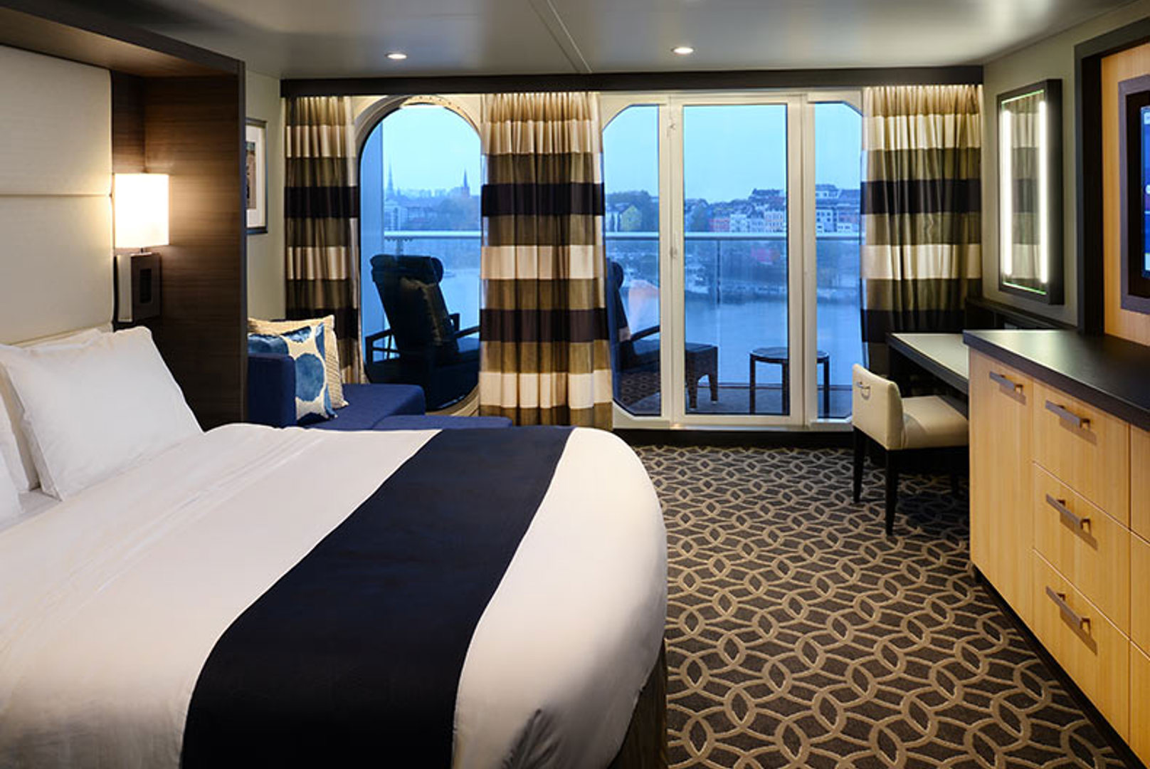 Junior Suite with Large Balcony