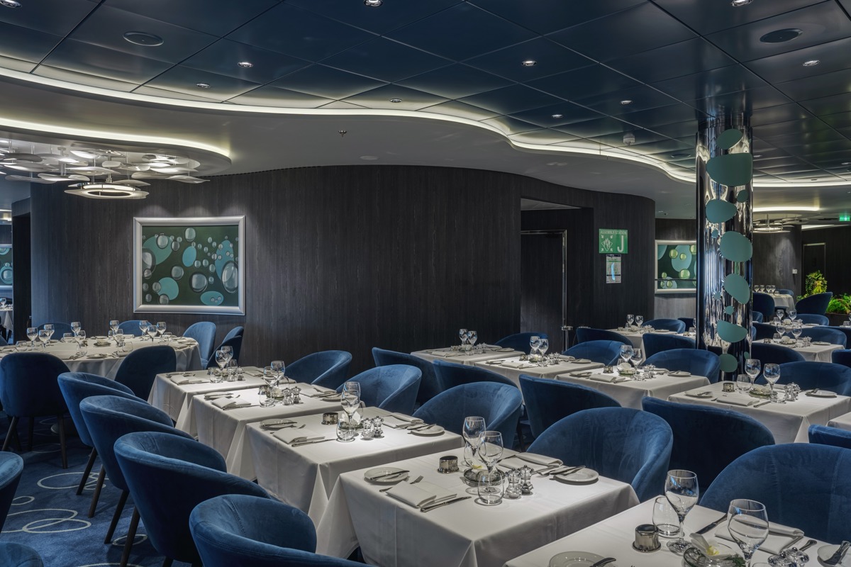Msc Cruises Msc World Europa Bubbles Restaurant   Ivan Sarfatti And Msc Rights 4