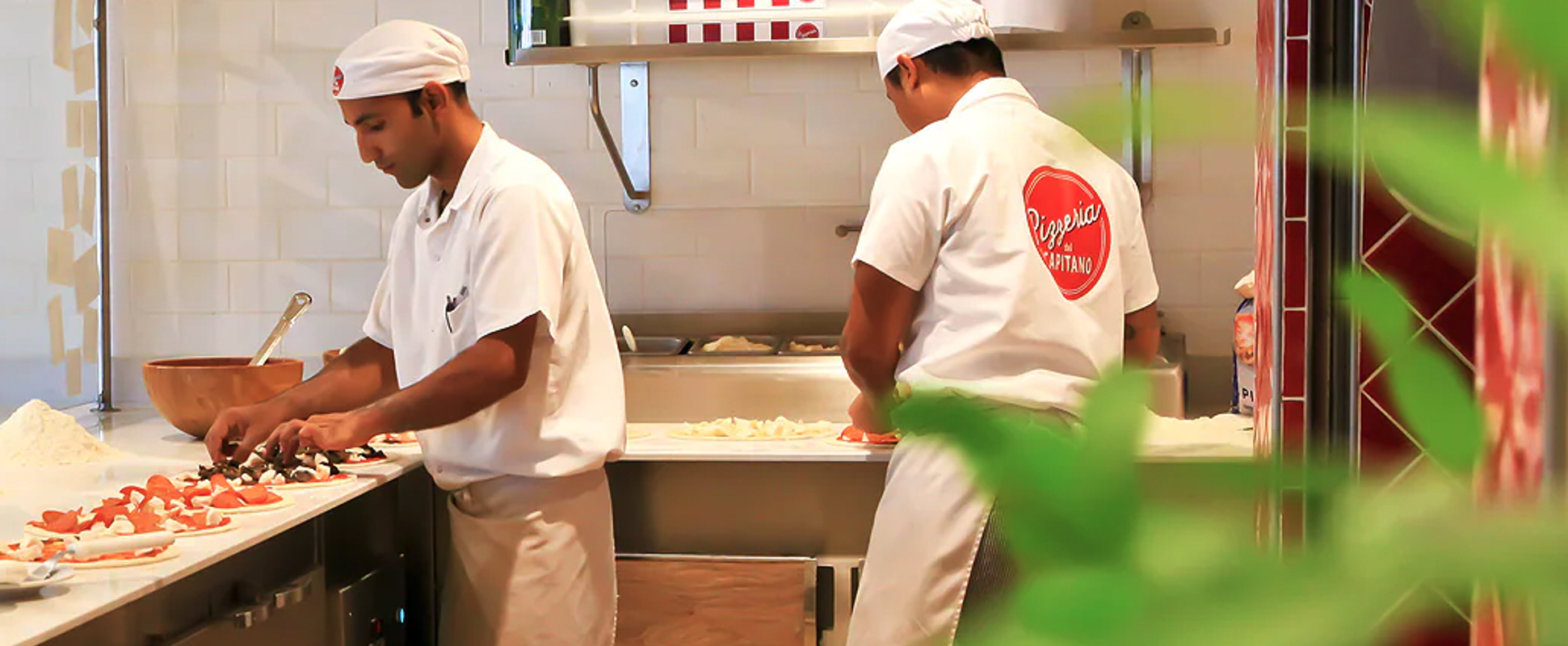 Carnival Cruise Line Pizzeria del Capitano 1.png