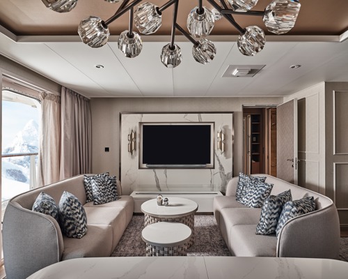 SILVERSEA Silver Endeavour Owners Suite 1.jpg