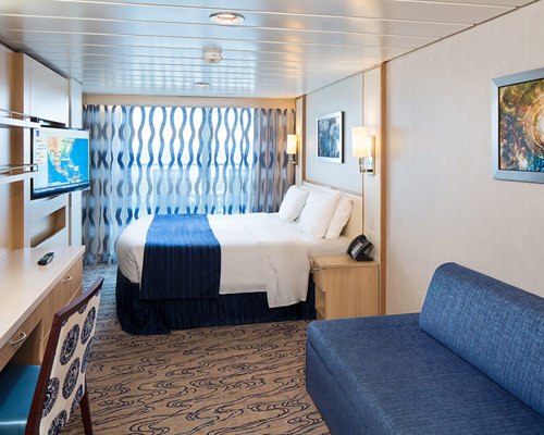 RCI Freedom of the Seas Connecting Ocean View Balcony.jpeg