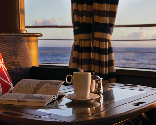 Silversea - Silver Wind - Observation Lounge 1.jpg