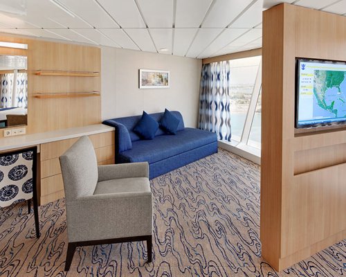 RCI Voyager of the Seas Ocean View Panoramic Suite _No Balcony_.png