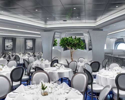 MSC Cruises MSC Grandiosa La Perla Grigia 1.jpg