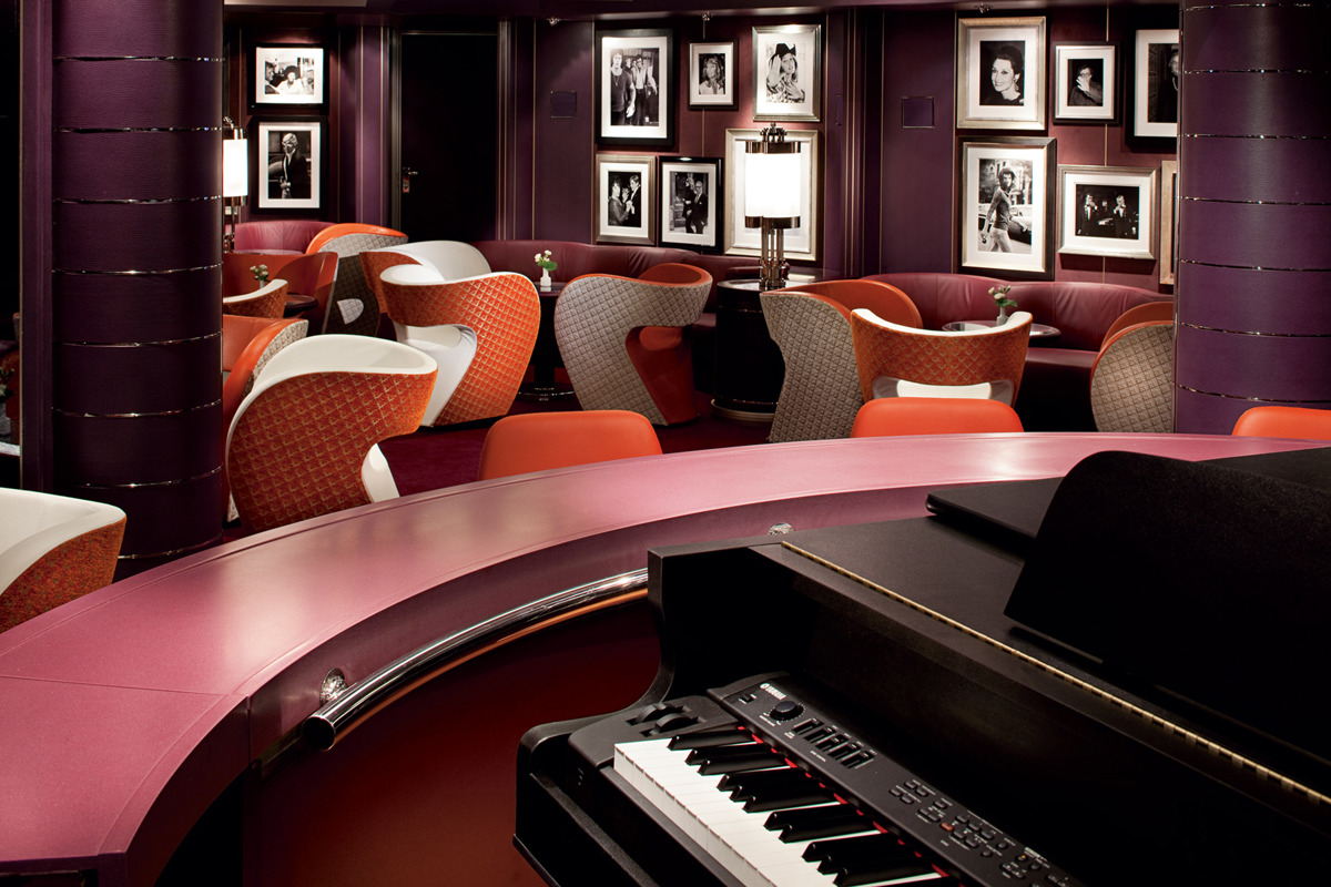 Holland America Line Nieuw Amsterdam Interior Piano Bar.jpg