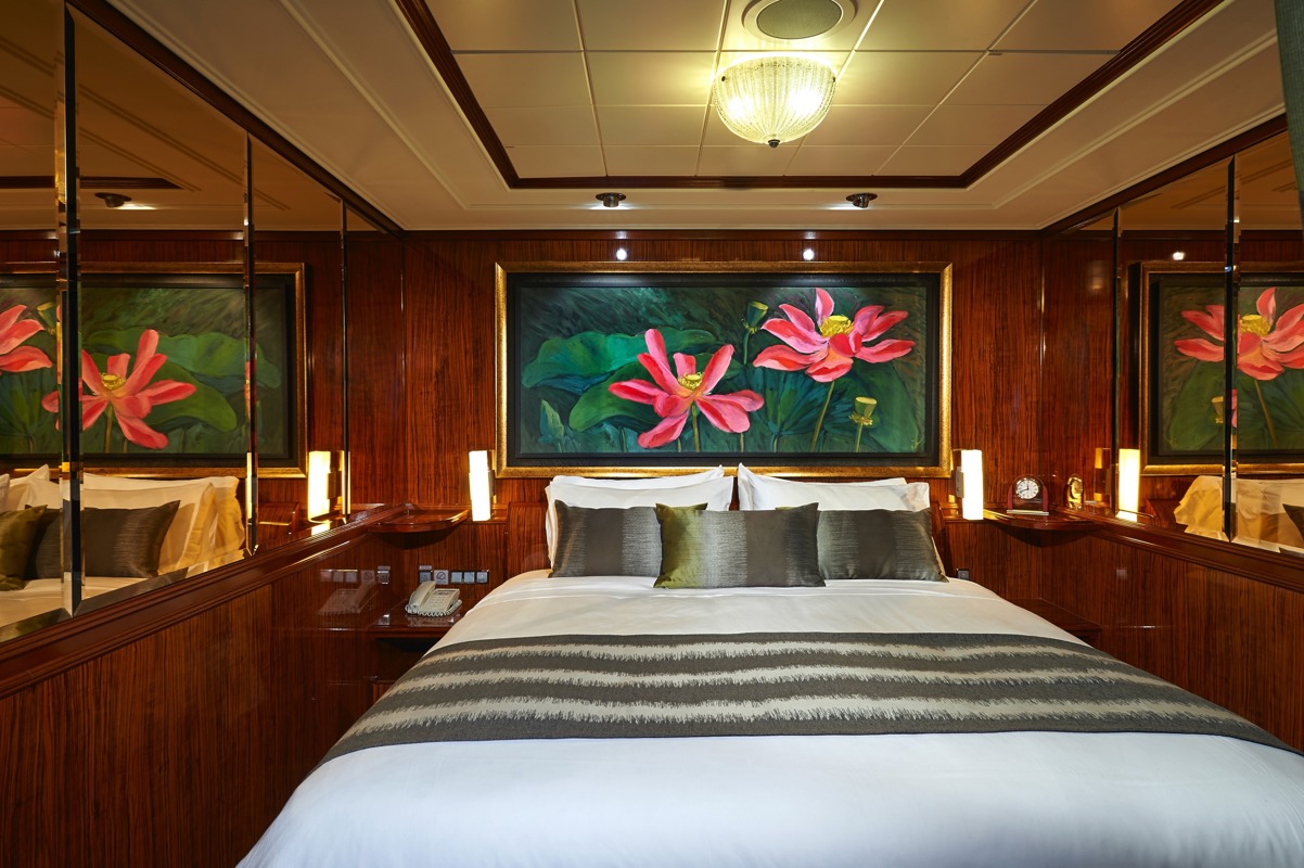 NCL Norwegian Gem The Haven 2-Bedroom Family Villa with Balcony 2.jpeg