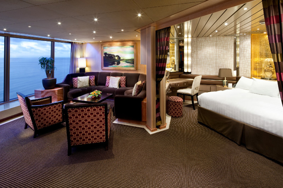 Holland America Line R-Class Accommodation Rotterdam Pinnacle Suite.jpg