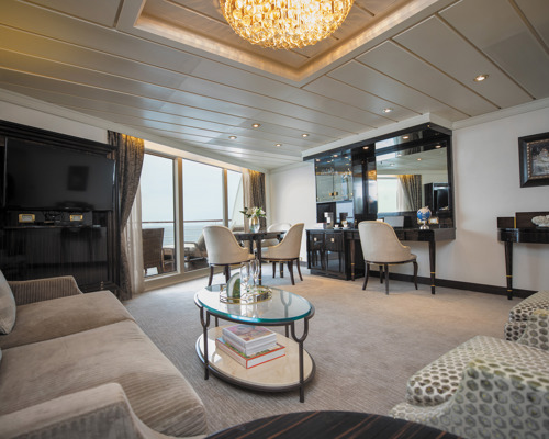 Regent Seven Seas MARINER Seven Seas Forward Aft 0.jpg