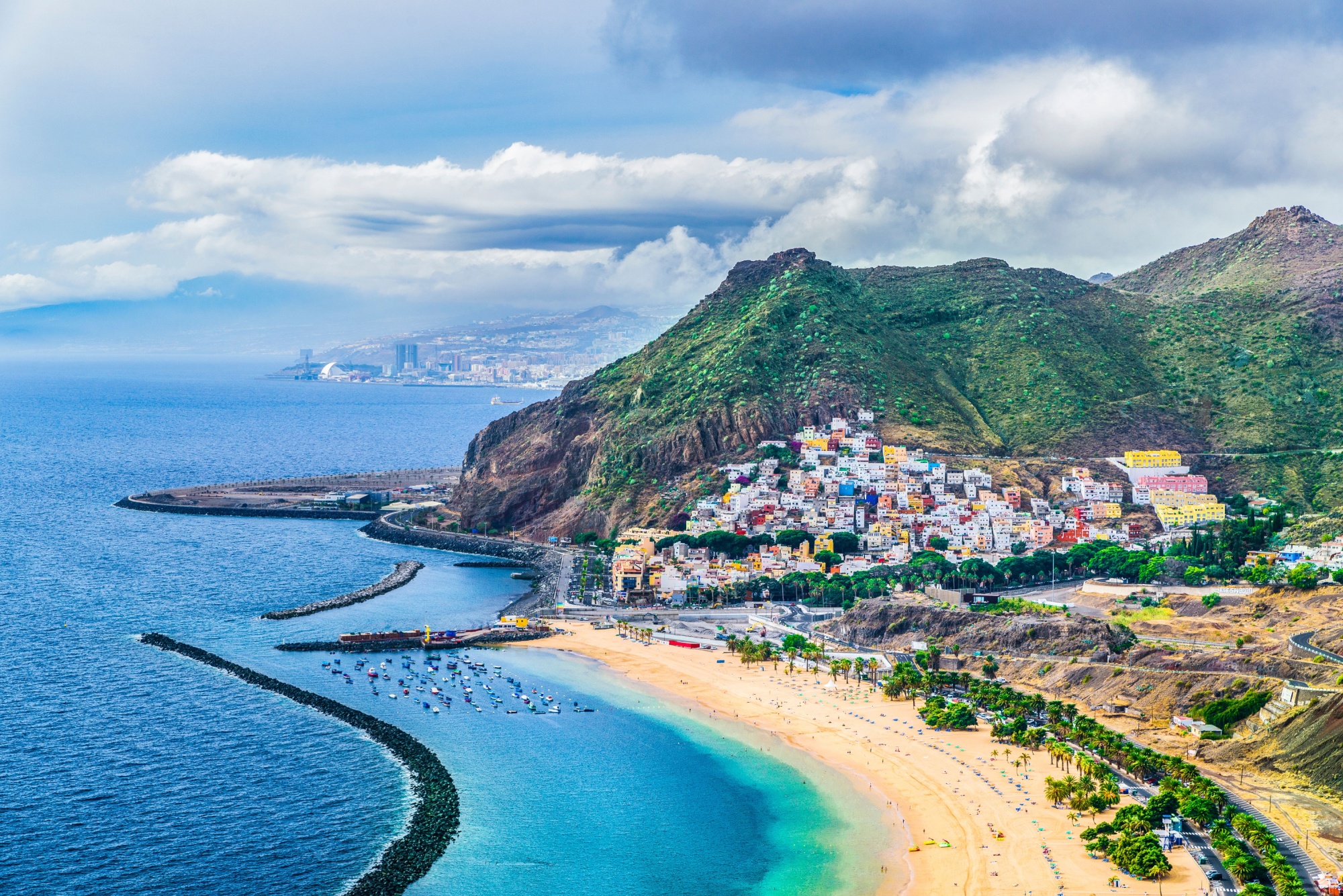 Shutterstock 1082328566 Santa Cruz La Palma