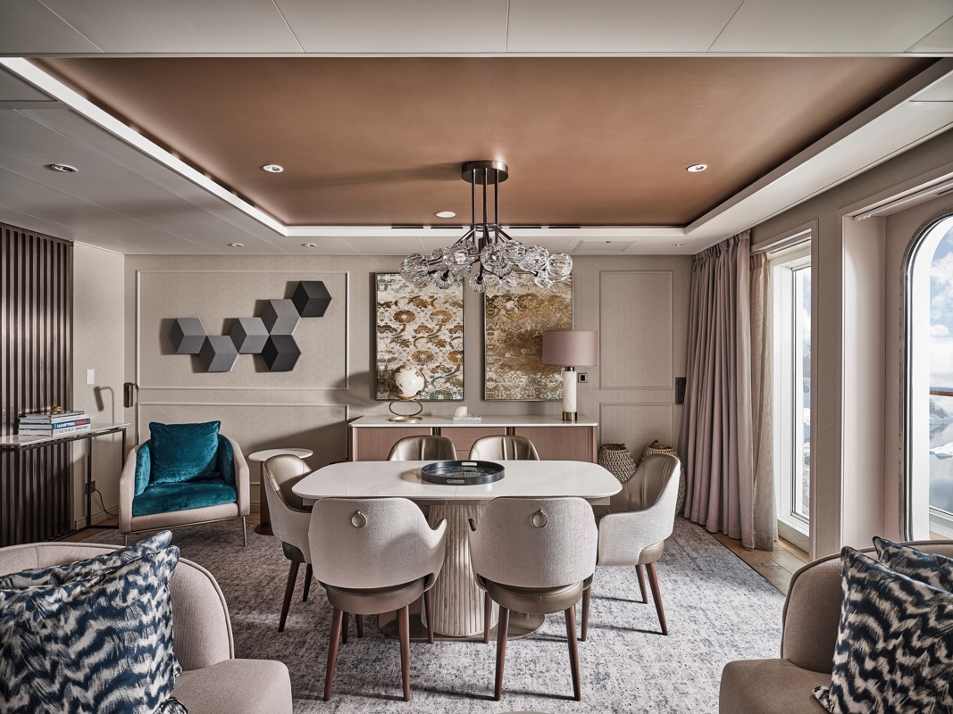 SILVERSEA Silver Endeavour Owners Suite 0.jpg