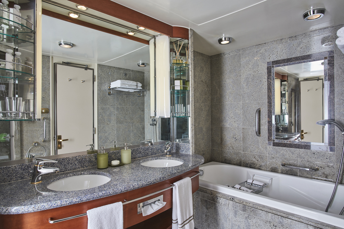 Silversea Cruises - Silver Whisper - Grand Suite 3.jpg