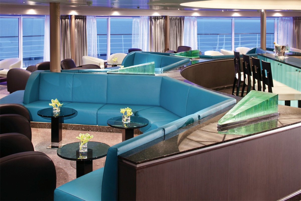 Seabourn Odyssey Class Interior Observation Bar 2.jpg