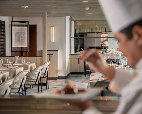 Silversea Cruises Silver Endeavour La Dame 1.jpg