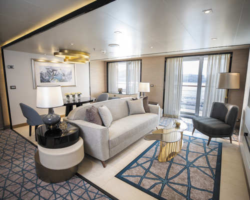 Regent Seven Seas SPLENDOR Seven Seas Suite 1.jpg