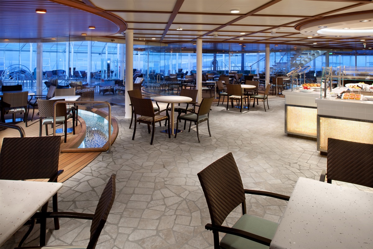 Royal Caribbean International Oasis of the Seas Interior Solarium Bistro.jpg