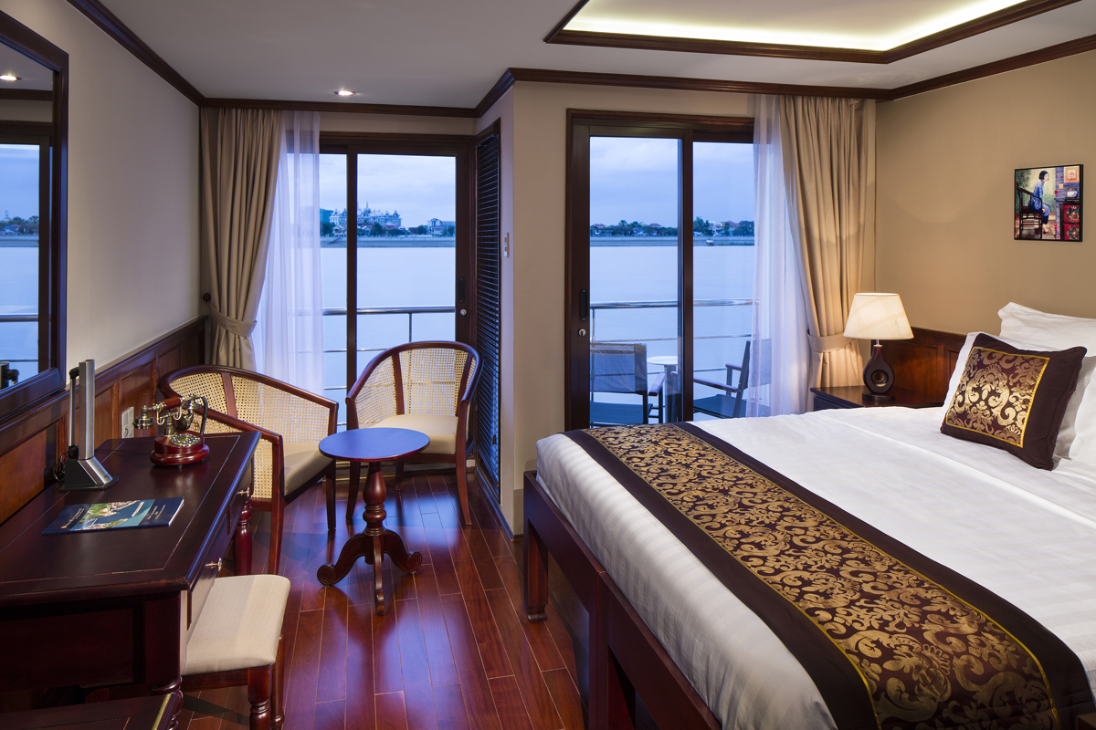 AmaDara_StandardStateroom.jpg