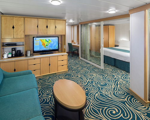 RCI Vision of the Seas Grand Suite 2 Bedroom.png