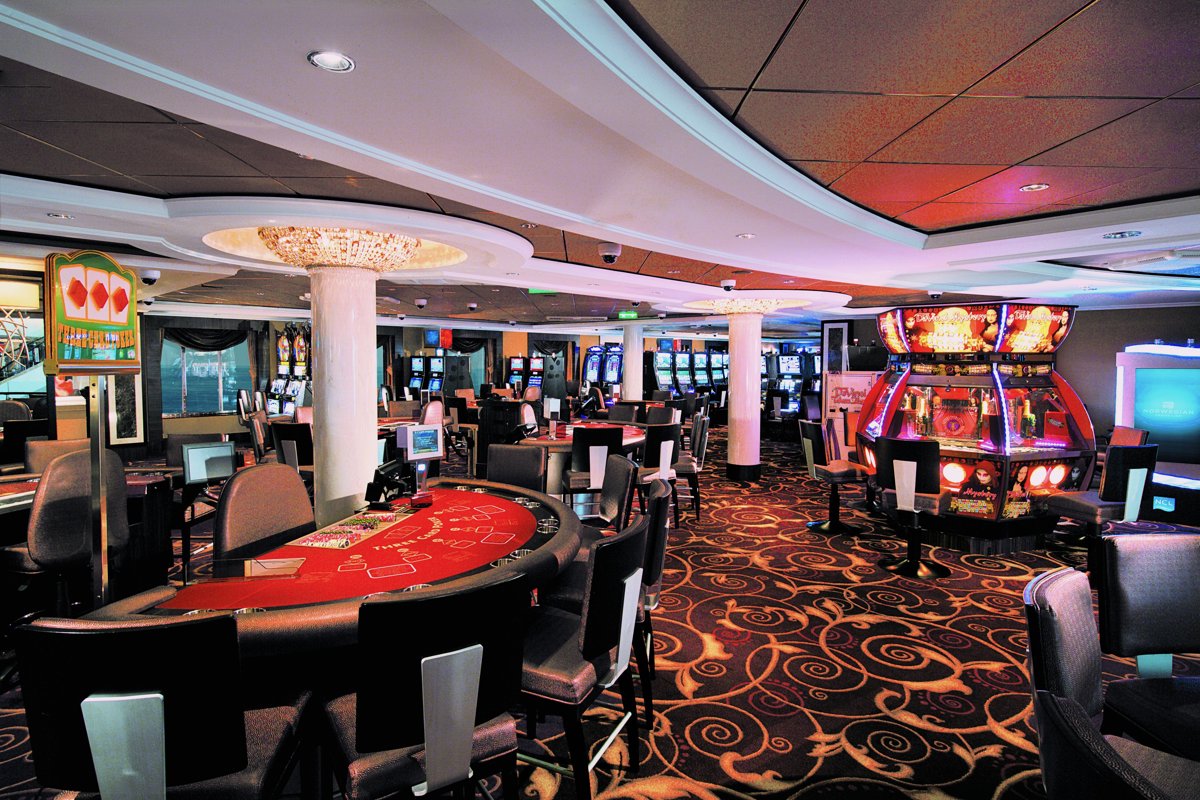 NCL Norwegian Epic Epic Casino.jpeg