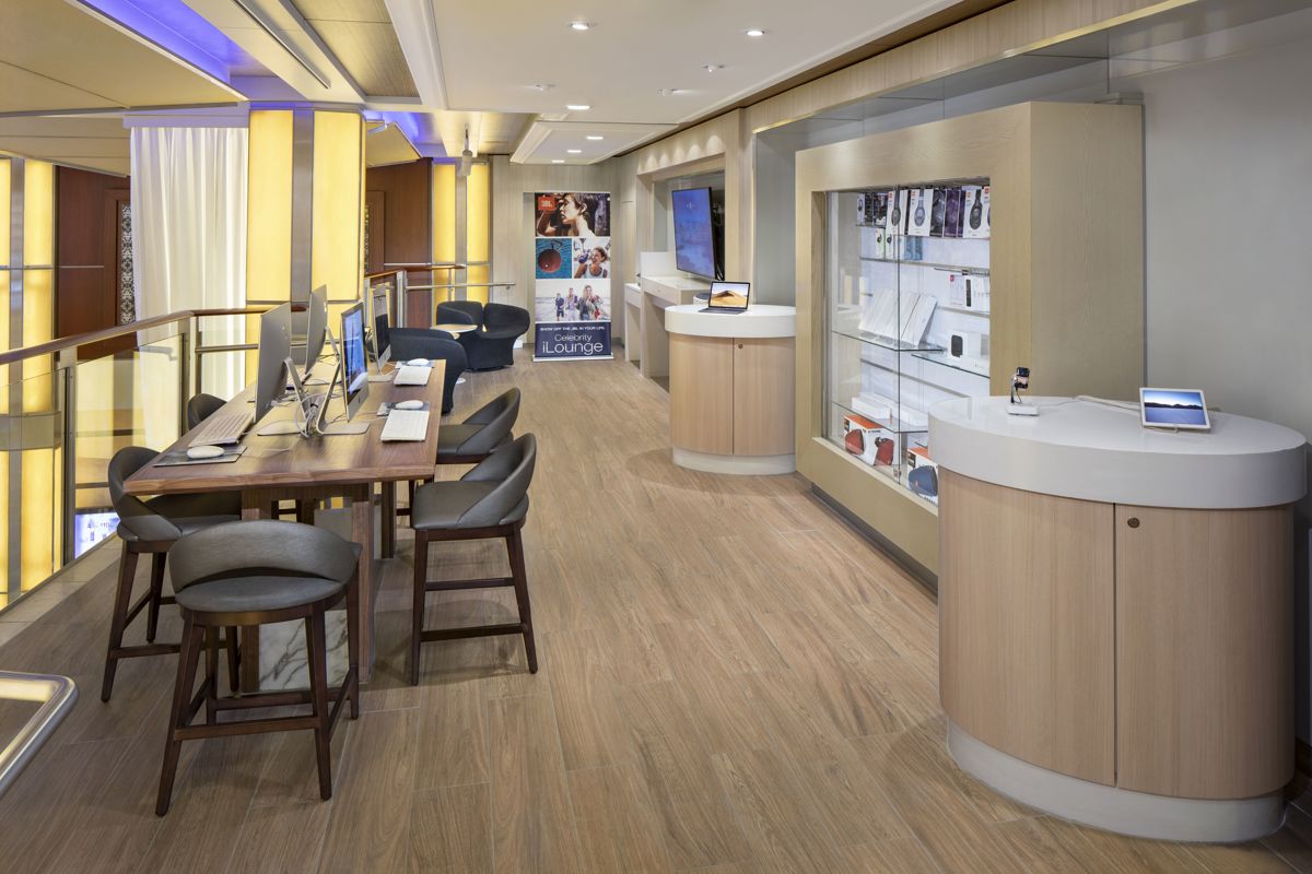 Celebrity Cruises iLounge.jpg