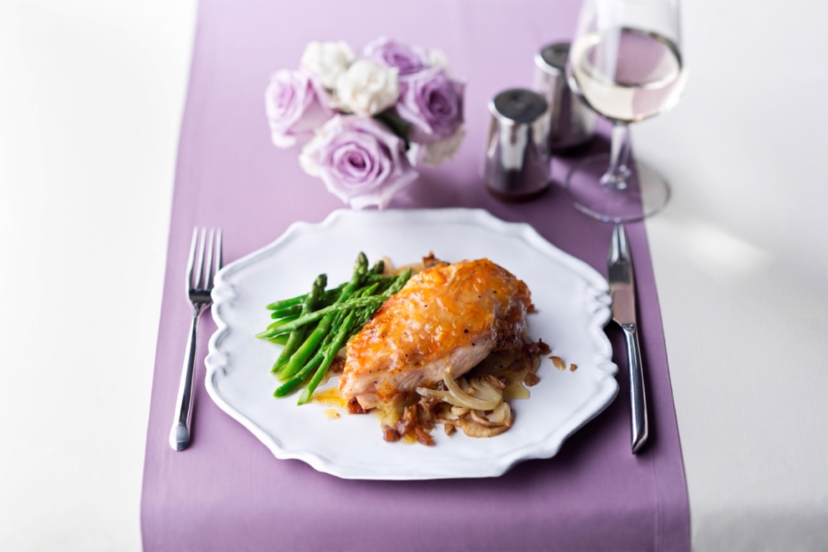 Royal Caribbean International Quantum of the Seas Interior The Grande Restaurant 2.jpg